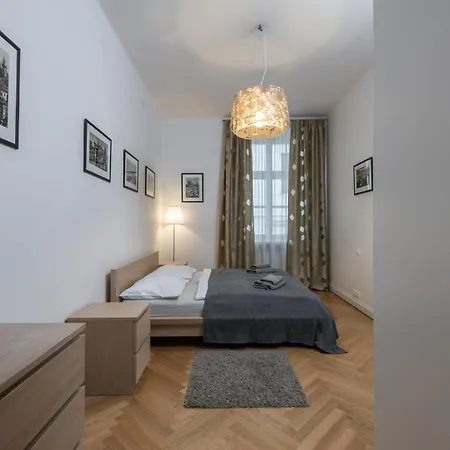 Appartamento Upscale In Prime Location Near Sights