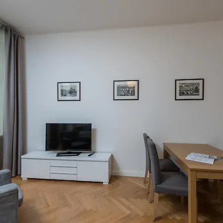 Appartamento Upscale In Prime Location Near Sights